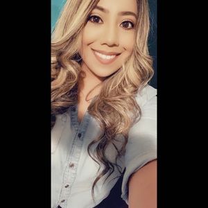 Meet your Posher, Briana